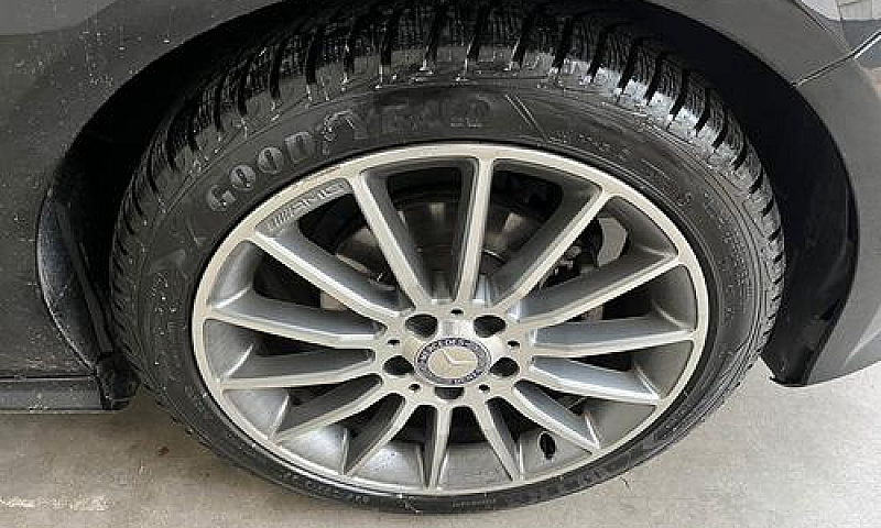 Mercedes-Benz A 180 ...