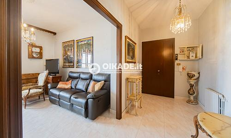 Ampio Quadrilocale C...