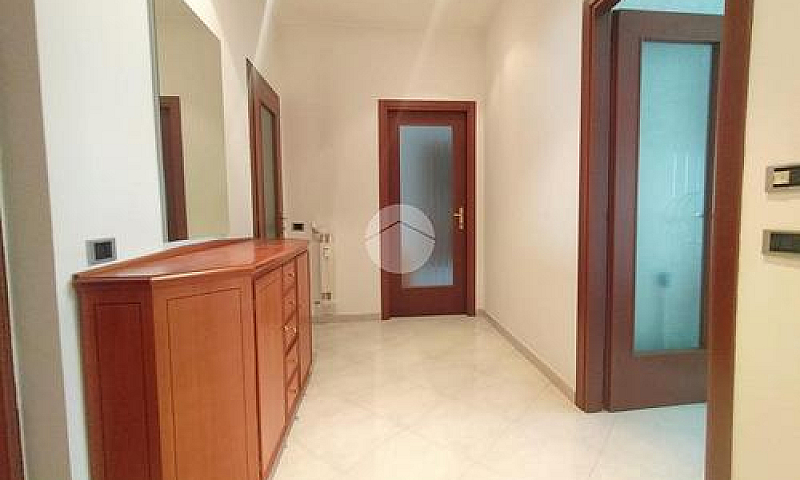 2 Locali A Borgaro T...