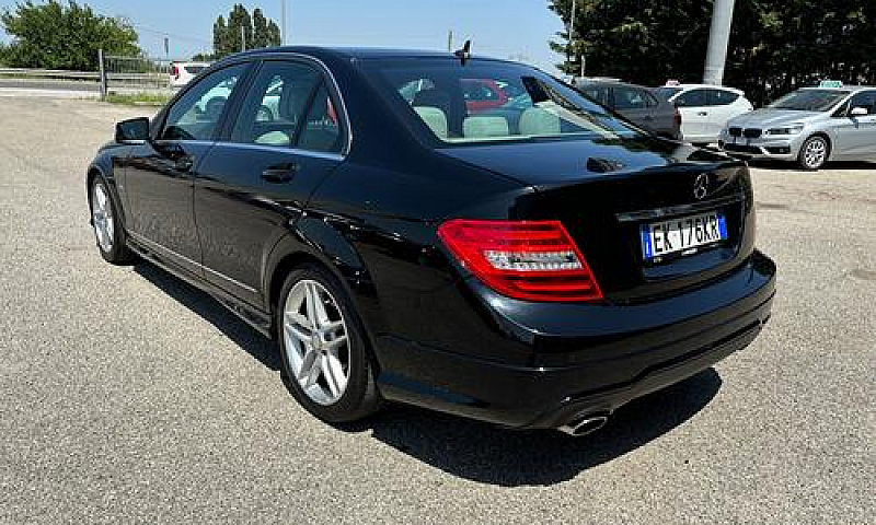 Mercedes-Benz C 200 ...