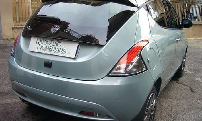 Lancia Ypsilon 1.2 6...