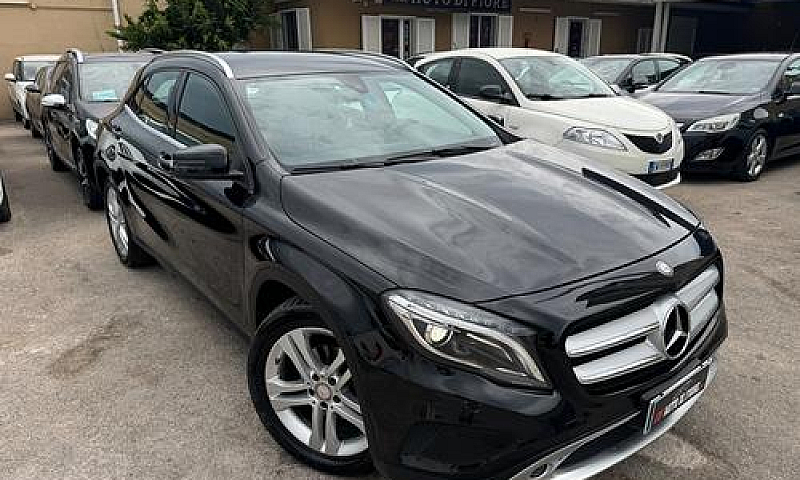 Mercedes-Benz Gla 20...