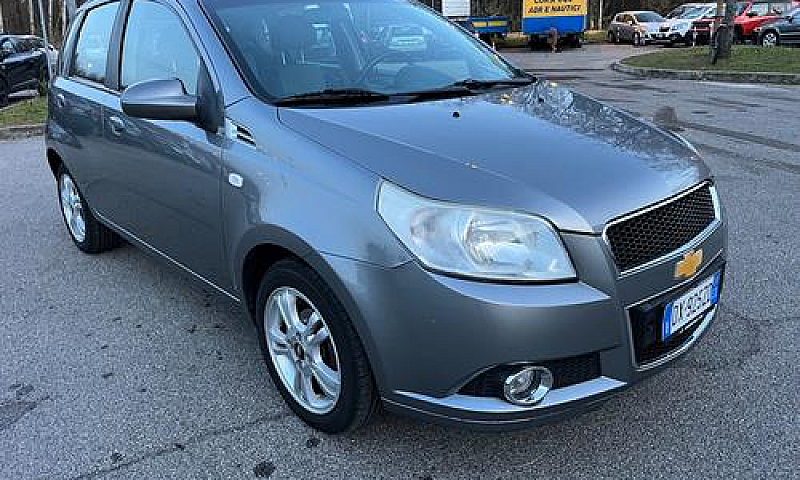 Chevrolet Aveo 1.2 5...