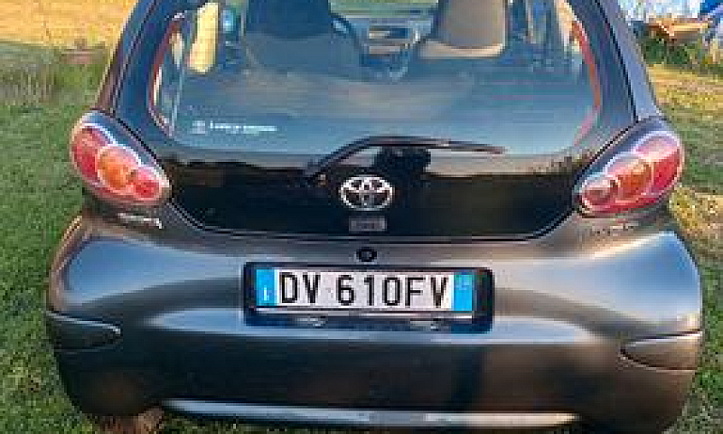 Toyota Aygo 1ª Serie...