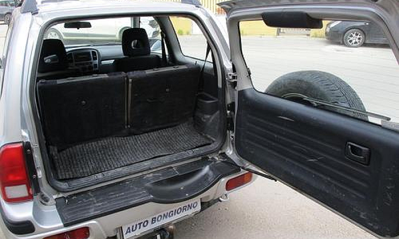 Suzuki Grand Vitara ...