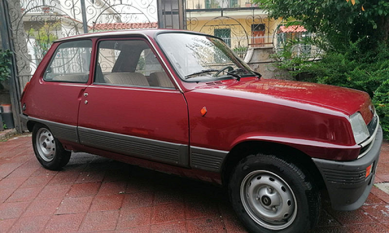 Renault 5...