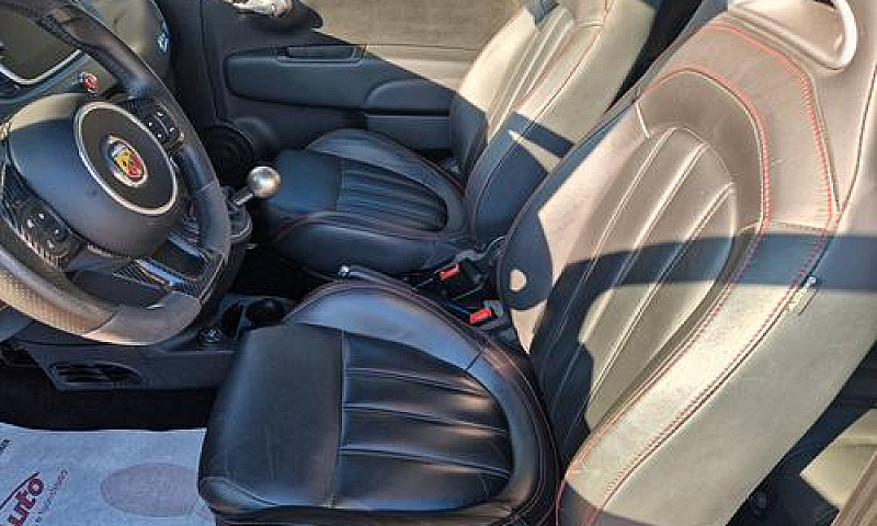 Abarth 695 1.4 Turbo...