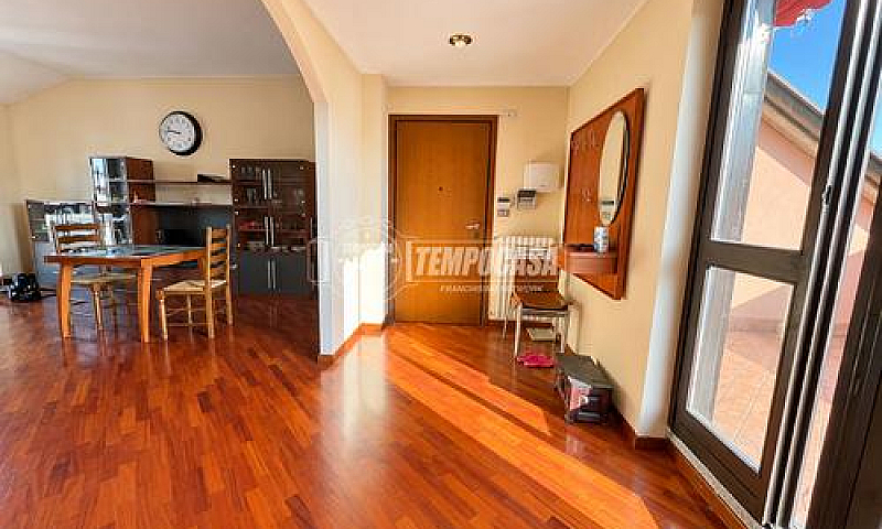 Ampio Quadrilocale C...