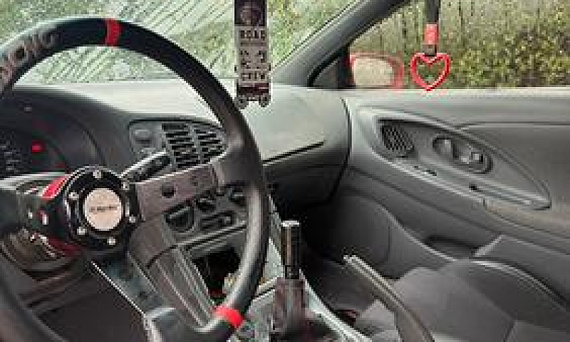 Mitsubishi Eclipse...