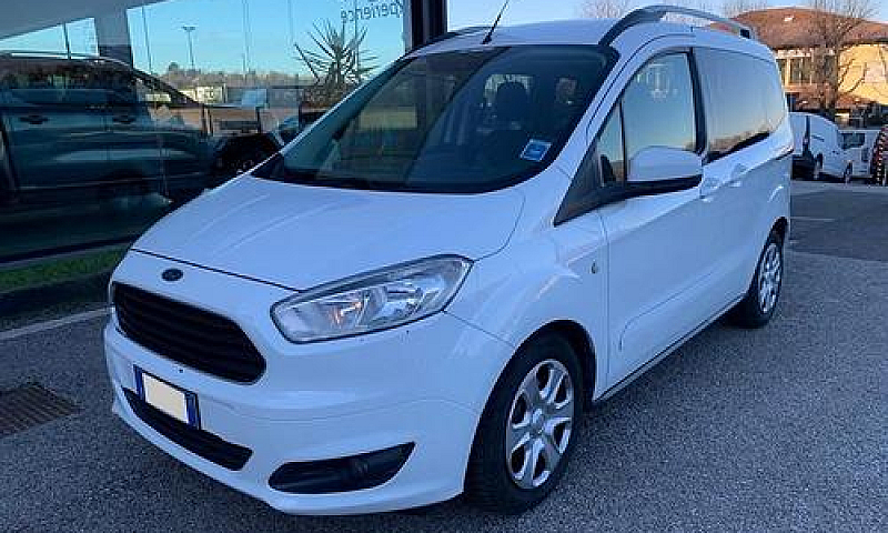Ford Tourneo Courier...