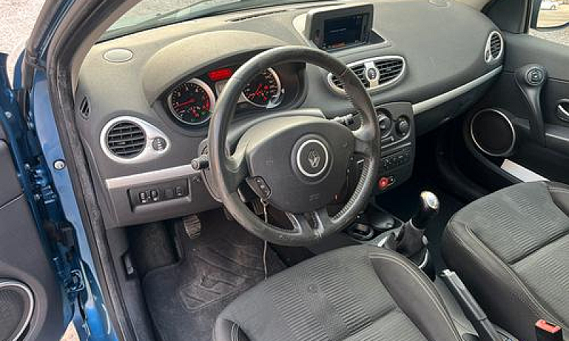 Renautl Clio 2010 1....