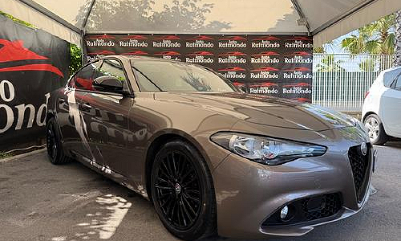 Alfa Romeo Giulia 2....