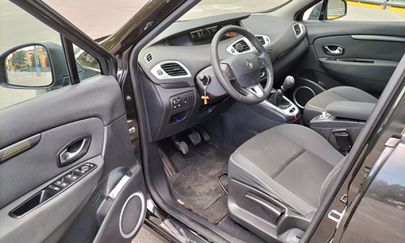 Renault Scenic X-Mod...