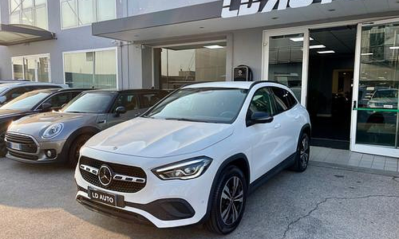 Mercedes-Benz Gla 20...