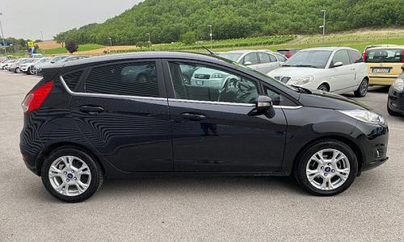Ford Fiesta 1.4 5 Po...