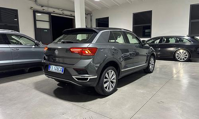 Volkswagen T-Roc 1.5...