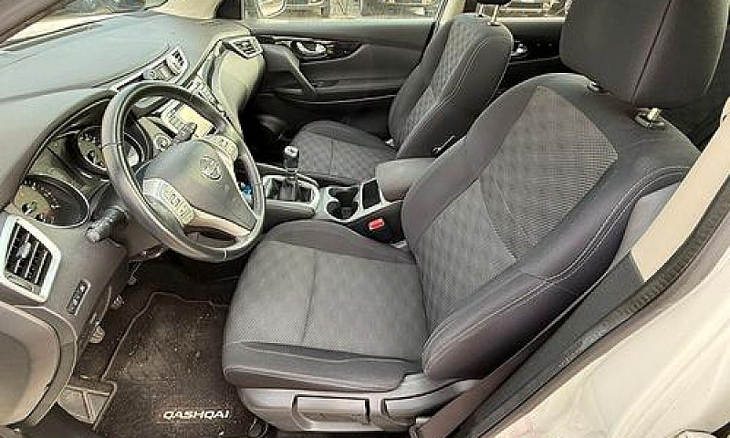 Nissan Qashqai 1.2 B...