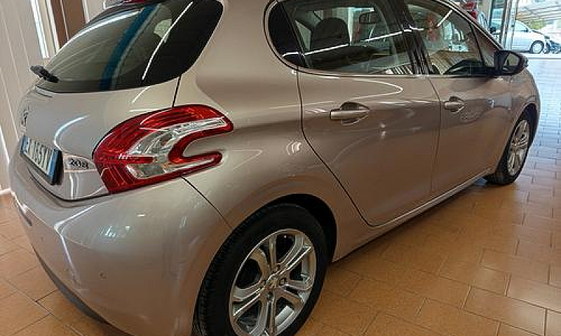 Peugeot 208 1.4 Dies...