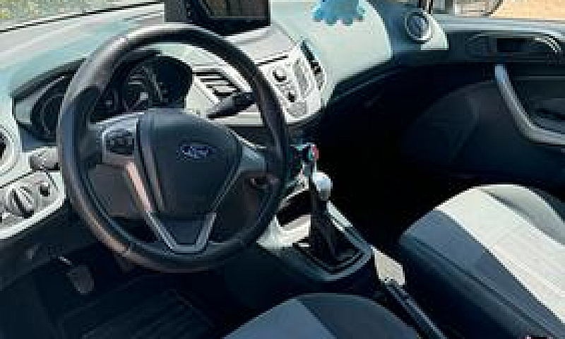 Ford Fiesta 1.4 Tdci...