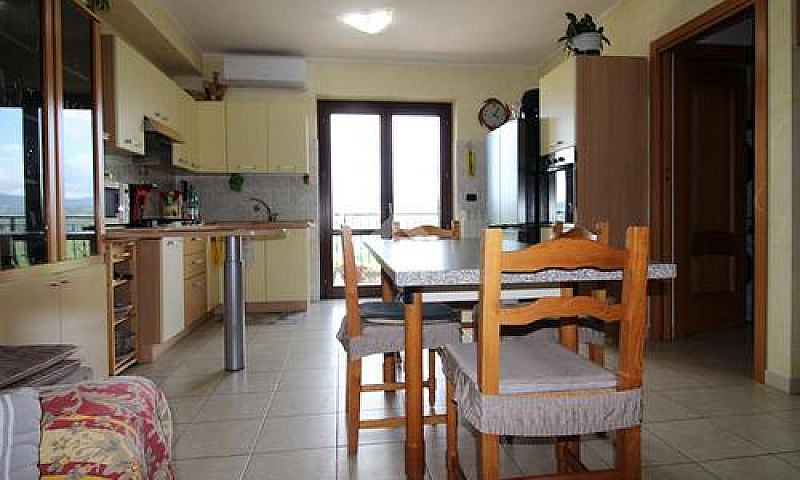 4 Locali A Campodipi...