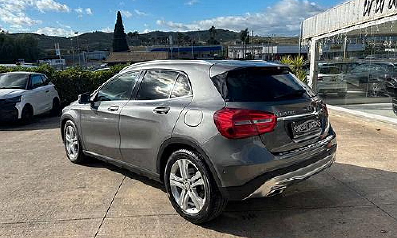 Mercedes-Benz Gla 18...