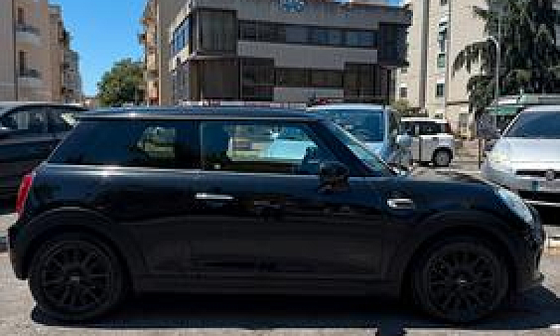 Mini Cooper D 1.5 11...