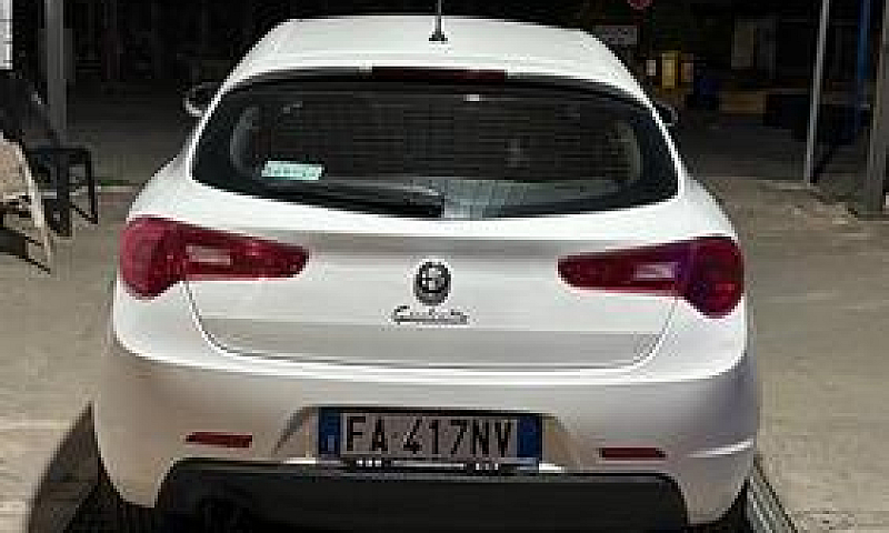 Alfa Romeo Giulietta...