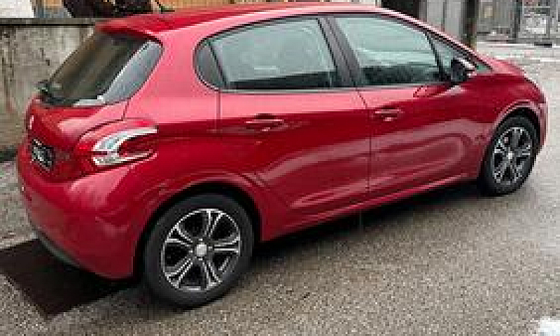 Peugeot 208 Puretech...