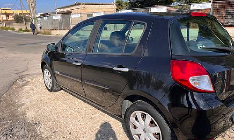 Renault Clio 1.5 Dci...