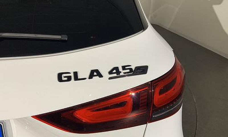 Mercedes-Benz Gla Am...