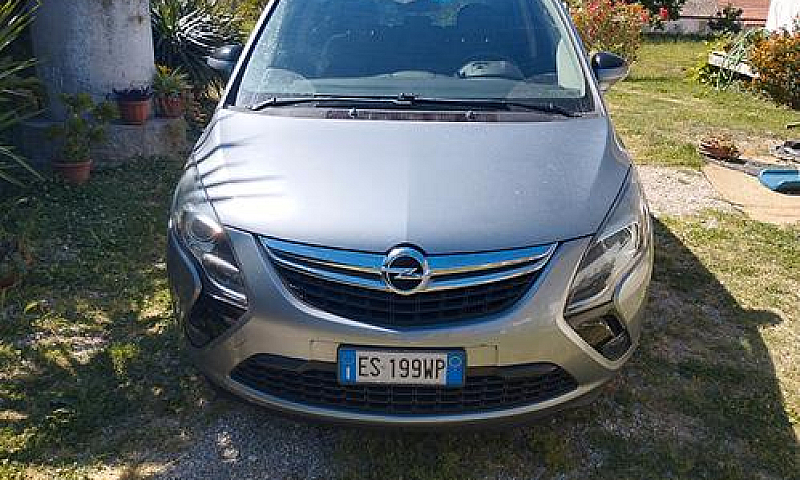Opel Zafira - 2013...