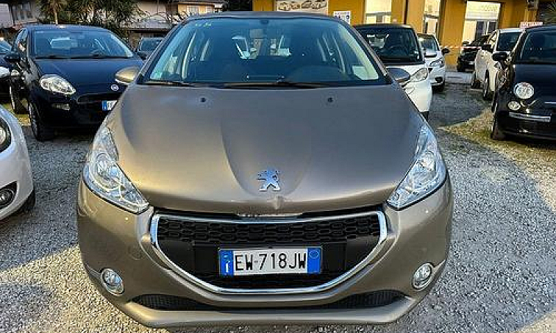 Peugeot 208 1.4 8V H...