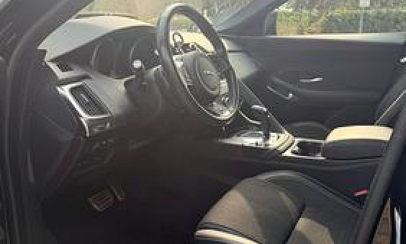 Jaguar E-Pace 2.0 I4...