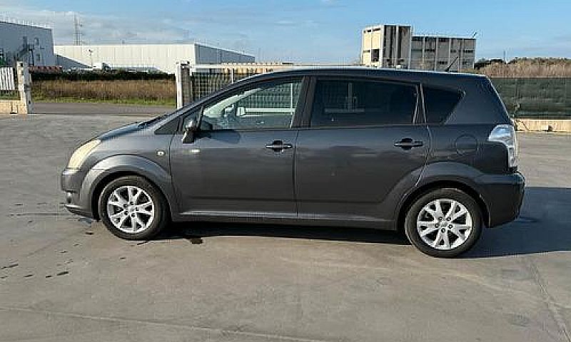 Toyota Corolla Verso...