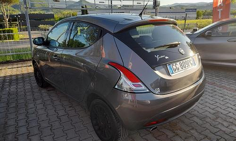 Lancia Ypsilon 3ª Se...