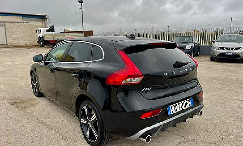 Volvo V40 2.0 D2 120...