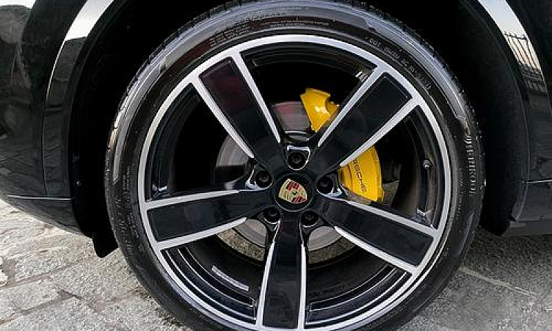 Porsche Cayenne Coup...