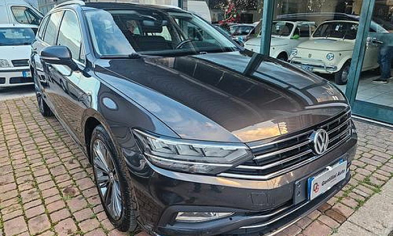 Volkswagen Passat Va...