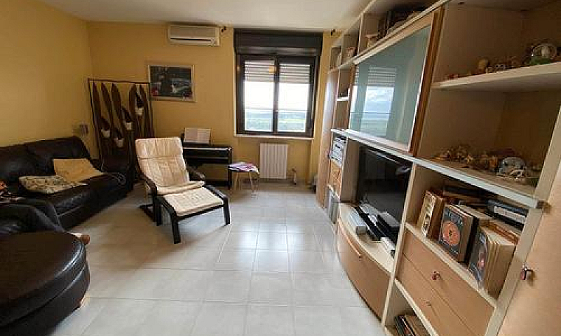 Rif.151 Piazza Giamb...