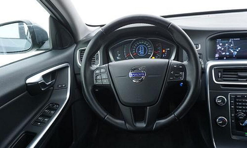 Volvo V60 D2 Geartro...
