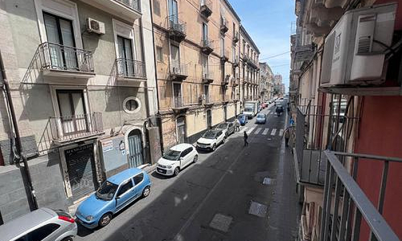 Piazza Teatro Massim...