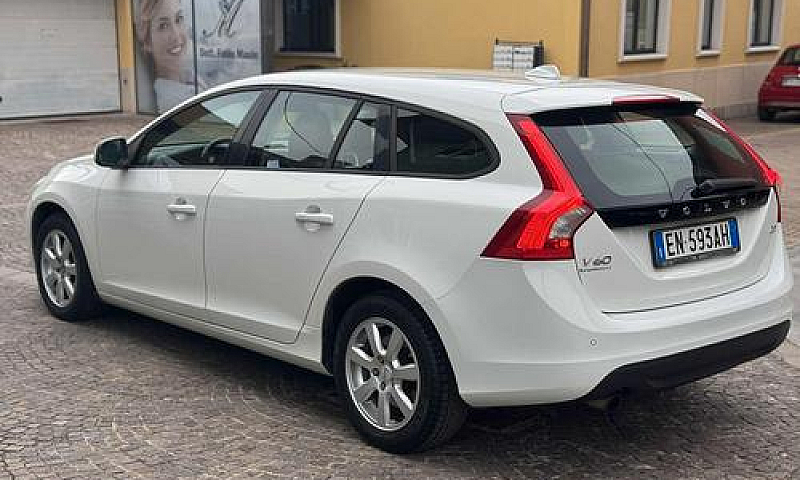 Volvo V60 D2 1.6 Pow...