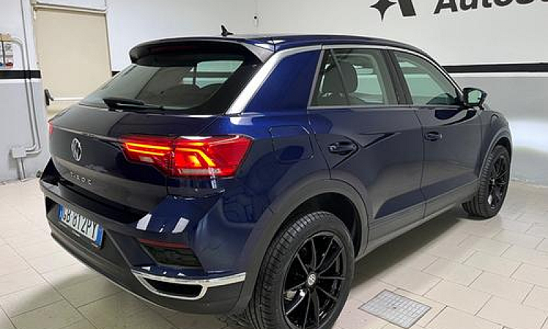 Volkswagen T-Roc 1.6...