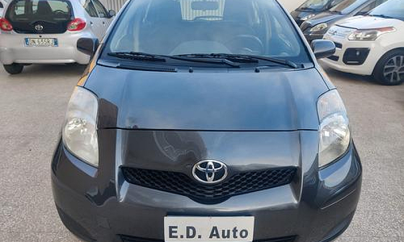 Toyota Yaris 1.0 5 P...