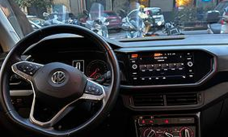 Volkswagen T-Cross 1...