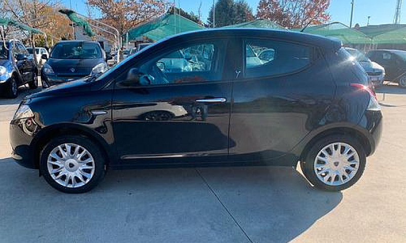Lancia Ypsilon 1.2 N...