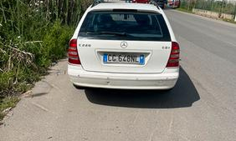Mercedes C...