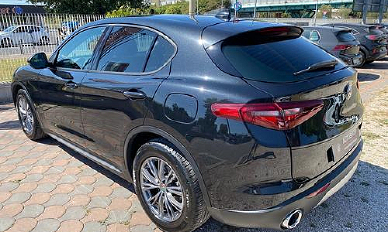 Alfa Romeo - Stelvio...