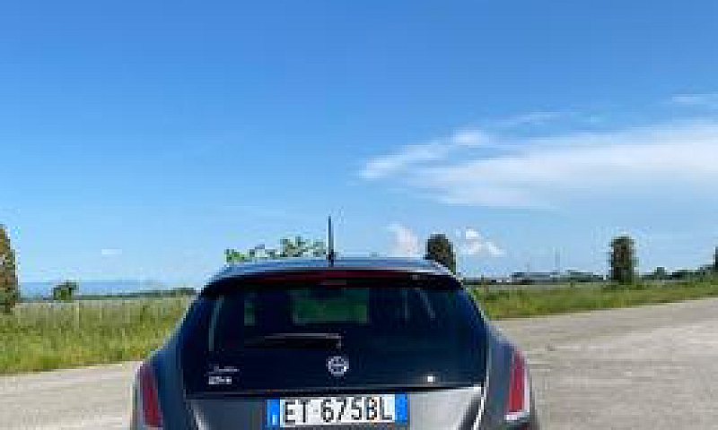 Lancia Delta 1.6 Mjt...