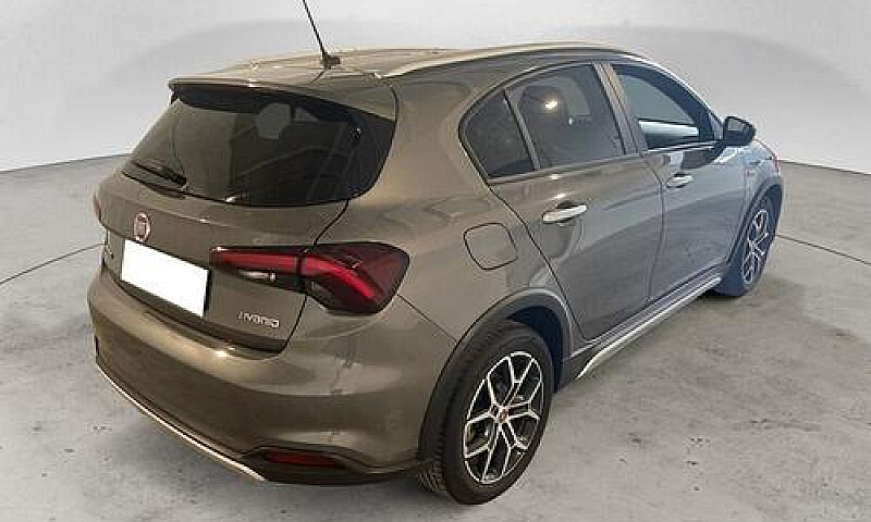Fiat Tipo Hatchback ...